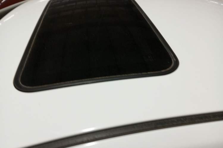 Used Hyundai Elantra (5th Generation / Langdong) 2016 1.6L Automatic Prestige Model Roof