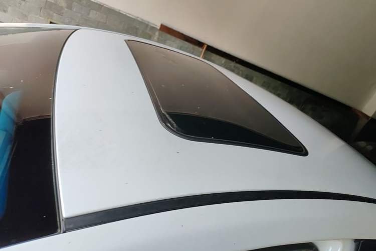 Used Hyundai Elantra (5th Generation / Langdong) 2016 1.6L Automatic Prestige Model Roof