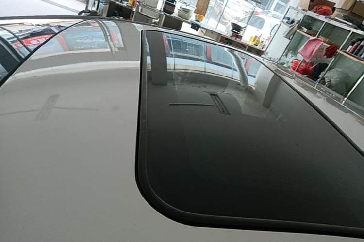 Used Hyundai Elantra (5th Generation / Langdong) 2016 1.6L Automatic Prestige Model Roof