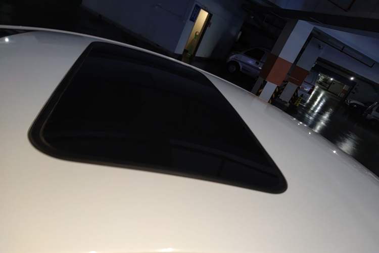 Used Hyundai Elantra (5th Generation / Langdong) 2016 1.6L Automatic Prestige Model Roof