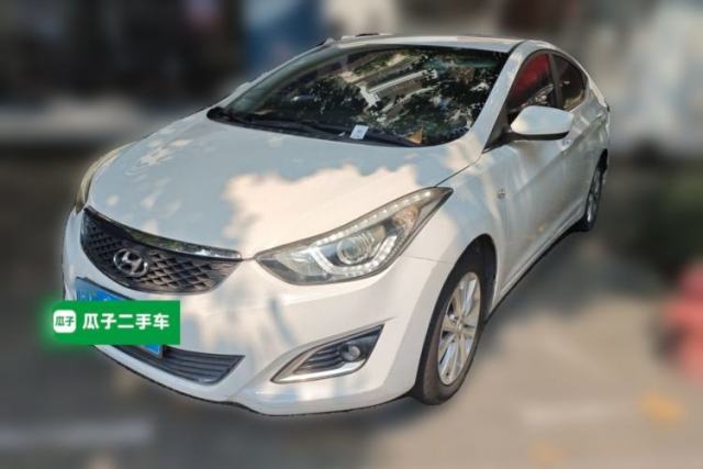Ojetý Hyundai Elantra (5th Generation / Langdong) 2016 1.6L Automatic Smart Version