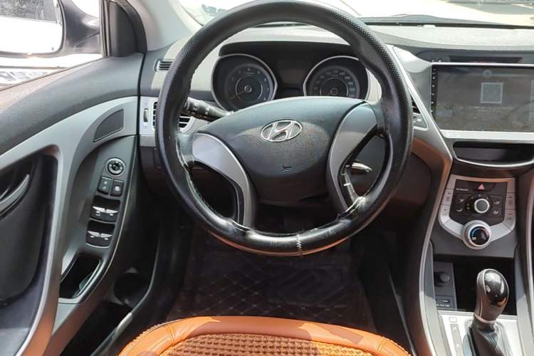 Used Hyundai Elantra (5th Generation / Langdong) 2016 1.6L Automatic Smart Version Steering Wheel