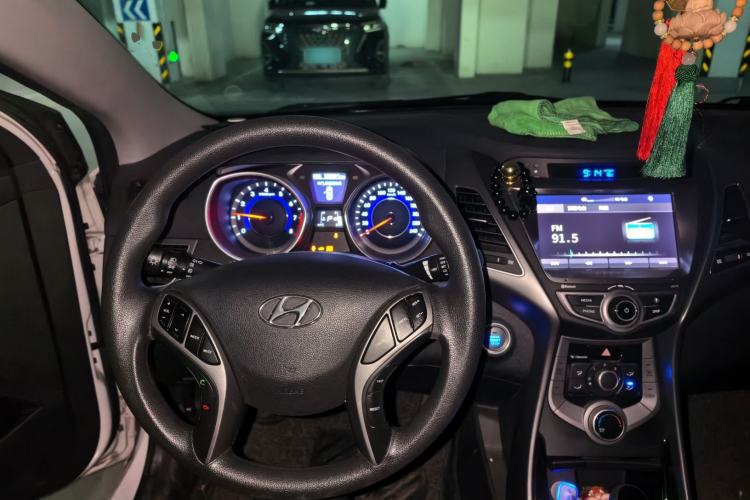 Used Hyundai Elantra (5th Generation / Langdong) 2016 1.6L Automatic Prestige Model Steering Wheel