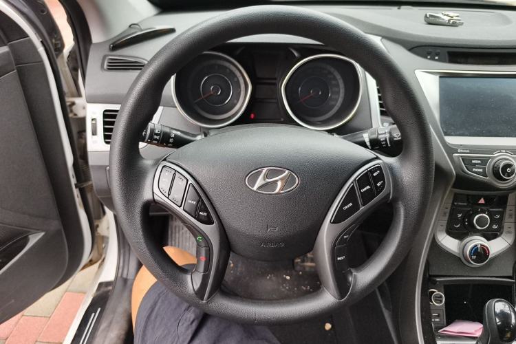 Used Hyundai Elantra (5th Generation / Langdong) 2016 1.6L Automatic Prestige Model Steering Wheel