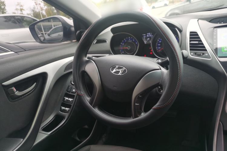 Used Hyundai Elantra (5th Generation / Langdong) 2016 1.6L Automatic Smart Version Steering Wheel