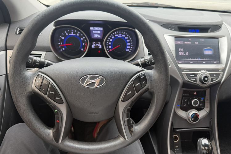 Used Hyundai Elantra (5th Generation / Langdong) 2016 1.6L Automatic Prestige Model Steering Wheel