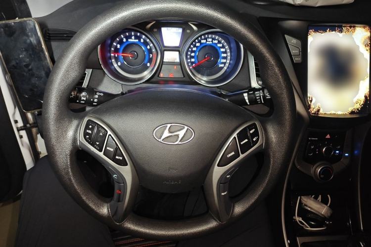 Used Hyundai Elantra (5th Generation / Langdong) 2016 1.6L Manual Luxury Model Steering Wheel
