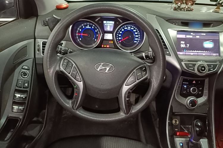 Used Hyundai Elantra (5th Generation / Langdong) 2016 1.6L Automatic Prestige Model Steering Wheel