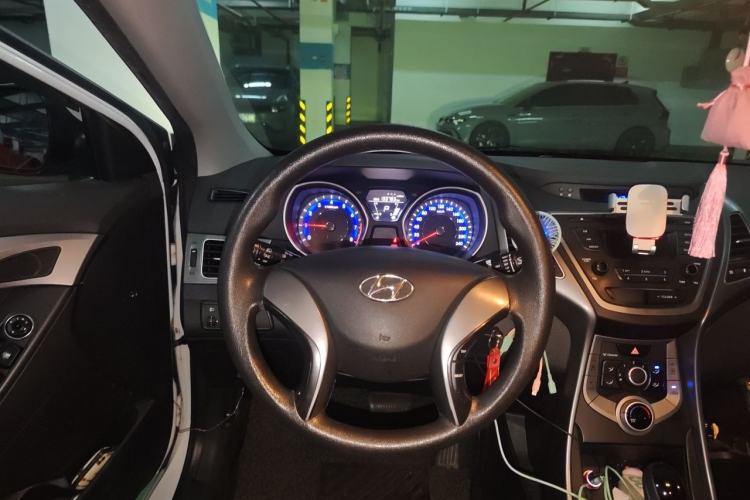 Used Hyundai Elantra (5th Generation / Langdong) 2016 1.6L Automatic Smart Version Steering Wheel
