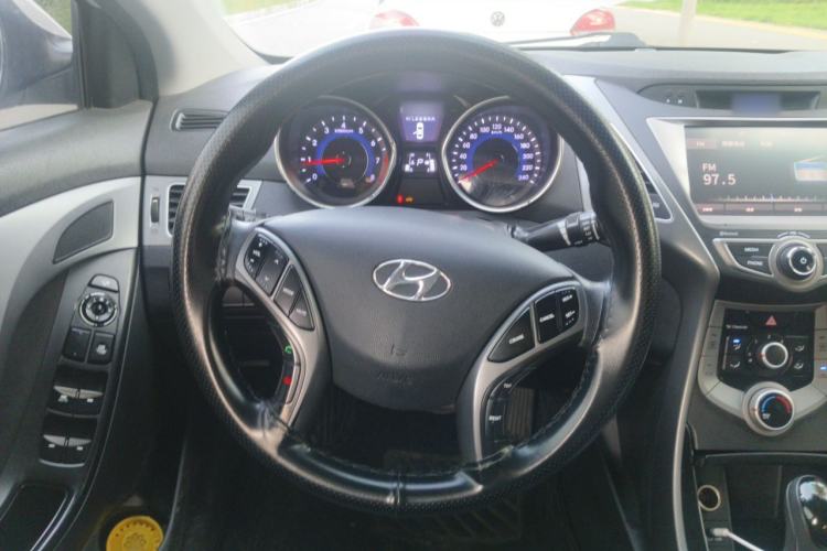 Used Hyundai Elantra (5th Generation / Langdong) 2016 1.6L Automatic Prestige Model Steering Wheel