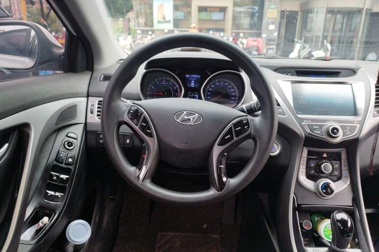 Used Hyundai Elantra (5th Generation / Langdong) 2016 1.6L Automatic Prestige Model Steering Wheel