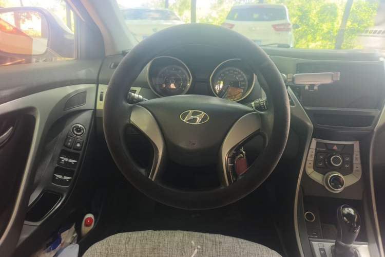 Used Hyundai Elantra (5th Generation / Langdong) 2016 1.6L Automatic Smart Version Steering Wheel