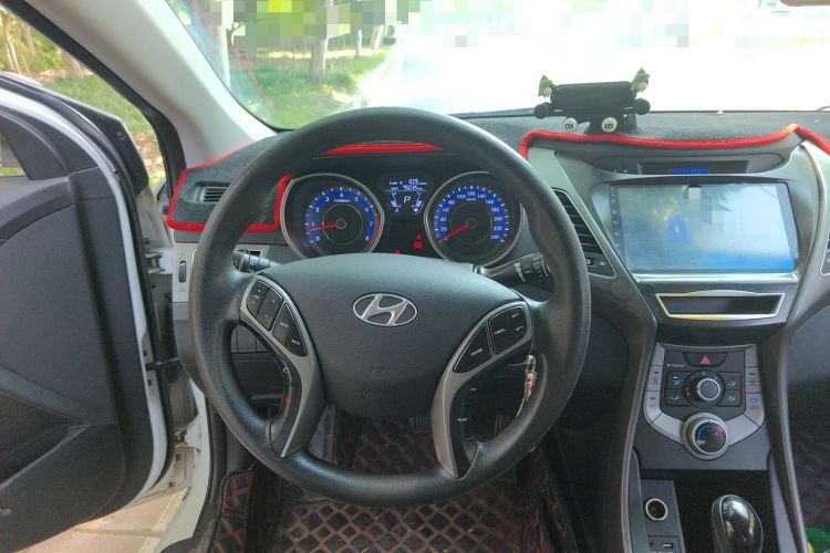 Used Hyundai Elantra (5th Generation / Langdong) 2016 1.6L Automatic Smart Version Steering Wheel