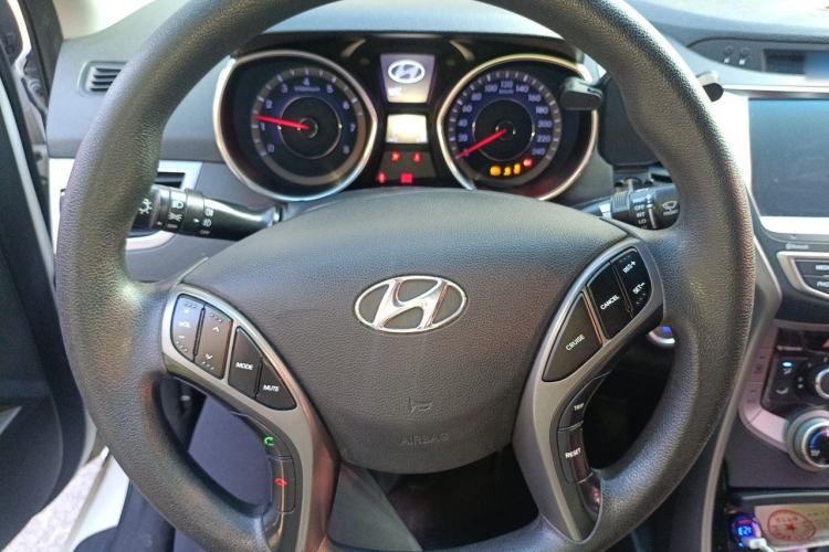 Used Hyundai Elantra (5th Generation / Langdong) 2016 1.6L Automatic Prestige Model Steering Wheel