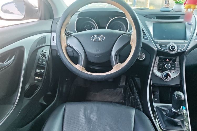 Used Hyundai Elantra (5th Generation / Langdong) 2016 1.6L Manual Luxury Model Steering Wheel