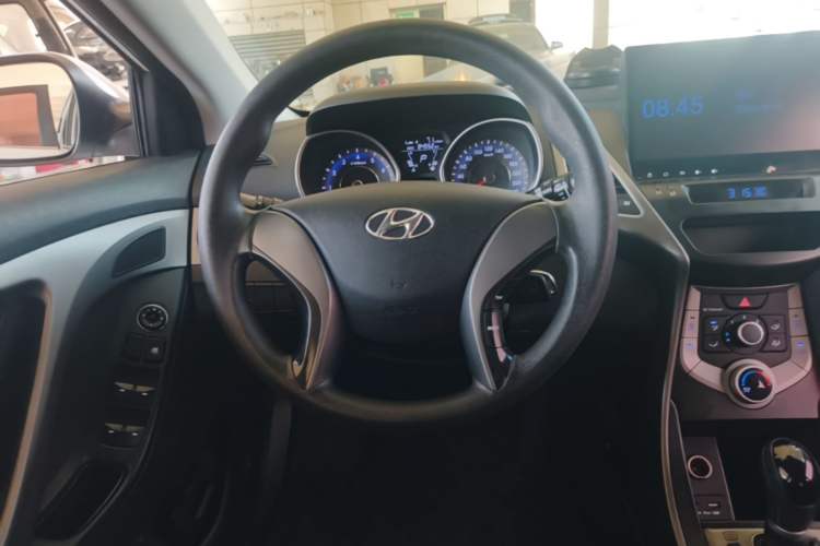 Used Hyundai Elantra (5th Generation / Langdong) 2016 1.6L Automatic Smart Version Steering Wheel