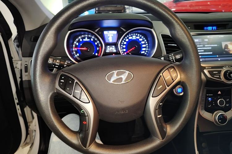 Used Hyundai Elantra (5th Generation / Langdong) 2016 1.6L Automatic Prestige Model Steering Wheel