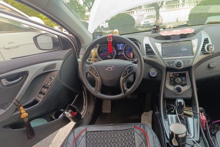 Used Hyundai Elantra (5th Generation / Langdong) 2016 1.6L Automatic Prestige Model Steering Wheel