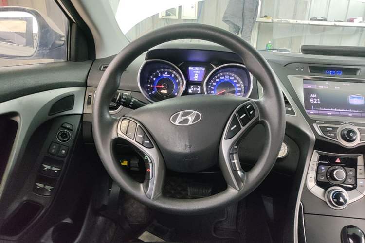 Used Hyundai Elantra (5th Generation / Langdong) 2016 1.6L Automatic Prestige Model Steering Wheel
