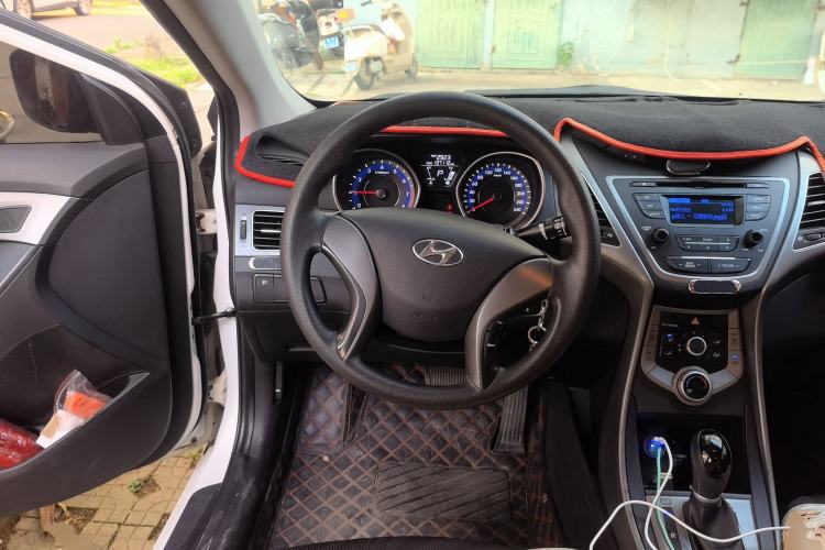 Used Hyundai Elantra (5th Generation / Langdong) 2016 1.6L Automatic Smart Version Steering Wheel
