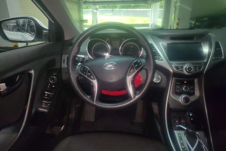 Used Hyundai Elantra (5th Generation / Langdong) 2016 1.6L Automatic Prestige Model Steering Wheel