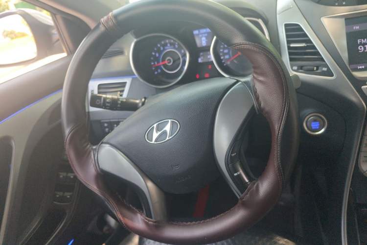 Used Hyundai Elantra (5th Generation / Langdong) 2016 1.6L Manual Luxury Model Steering Wheel