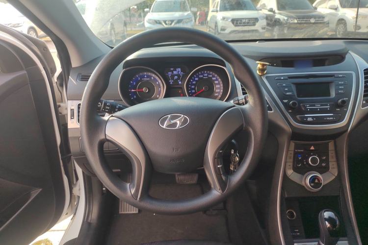 Used Hyundai Elantra (5th Generation / Langdong) 2016 1.6L Automatic Smart Version Steering Wheel
