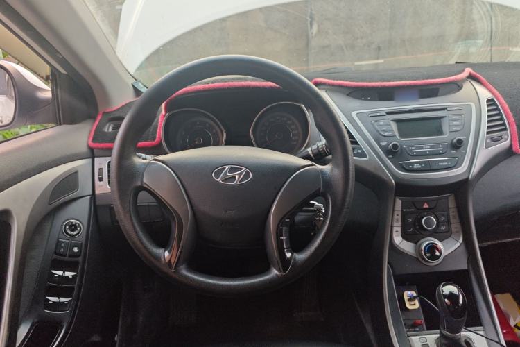 Used Hyundai Elantra (5th Generation / Langdong) 2016 1.6L Automatic Smart Version Steering Wheel