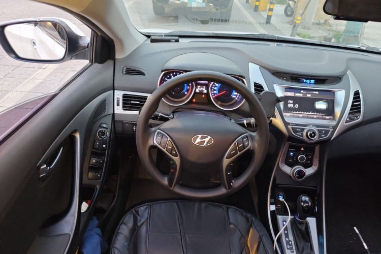 Used Hyundai Elantra (5th Generation / Langdong) 2016 1.6L Automatic Prestige Model Steering Wheel