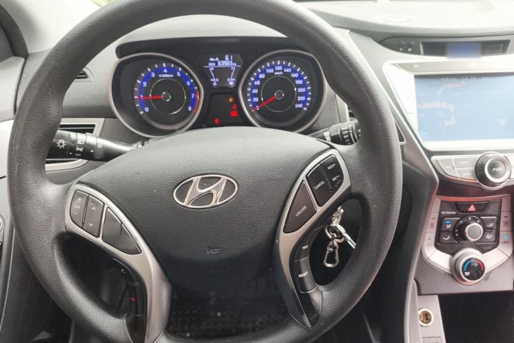 Used Hyundai Elantra (5th Generation / Langdong) 2016 1.6L Manual Fashion Edition Steering Wheel