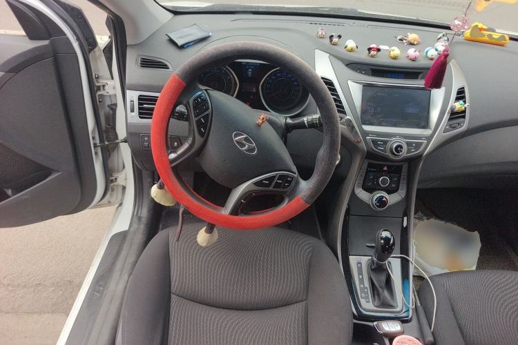 Used Hyundai Elantra (5th Generation / Langdong) 2016 1.6L Automatic Prestige Model Steering Wheel
