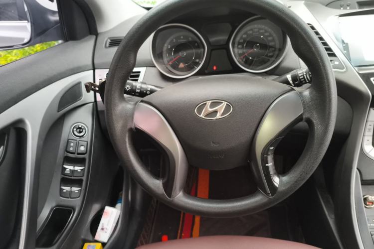 Used Hyundai Elantra (5th Generation / Langdong) 2016 1.6L Automatic Smart Version Steering Wheel