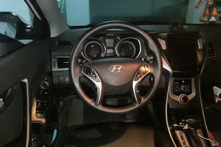 Used Hyundai Elantra (5th Generation / Langdong) 2016 1.6L Automatic Prestige Model Steering Wheel