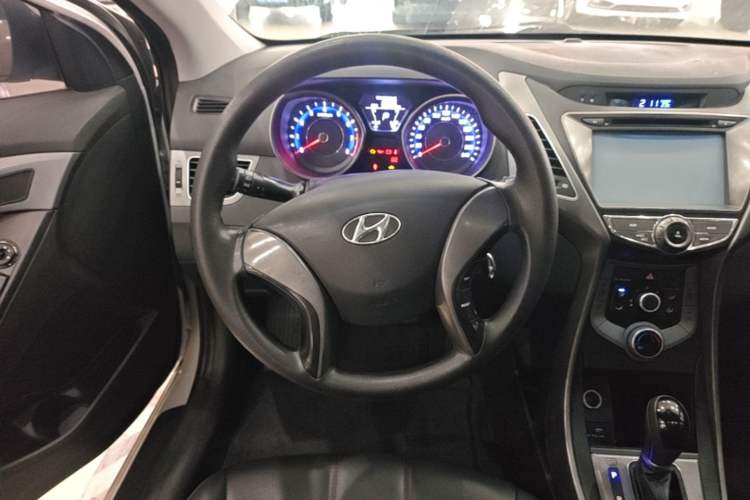 Used Hyundai Elantra (5th Generation / Langdong) 2016 1.6L Automatic Smart Version Steering Wheel