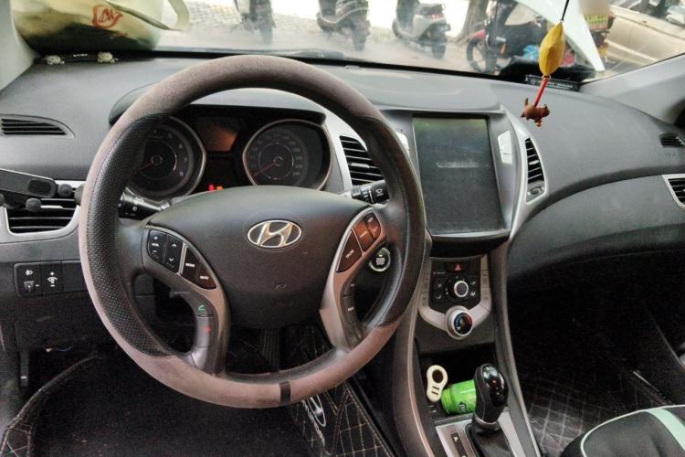 Used Hyundai Elantra (5th Generation / Langdong) 2016 1.6L Automatic Smart Version Steering Wheel