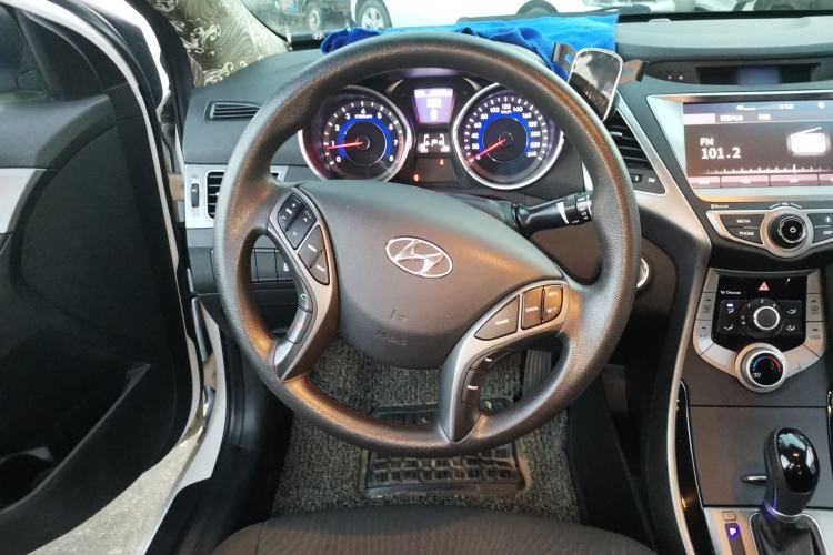 Used Hyundai Elantra (5th Generation / Langdong) 2016 1.6L Automatic Prestige Model Steering Wheel