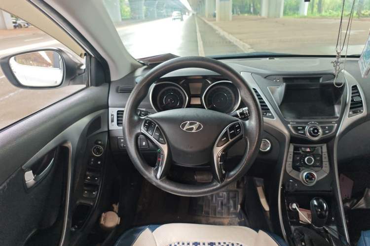 Used Hyundai Elantra (5th Generation / Langdong) 2016 1.6L Automatic Prestige Model Steering Wheel