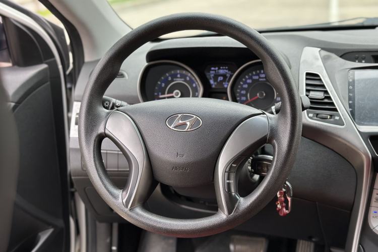 Used Hyundai Elantra (5th Generation / Langdong) 2016 1.6L Automatic Smart Version Steering Wheel