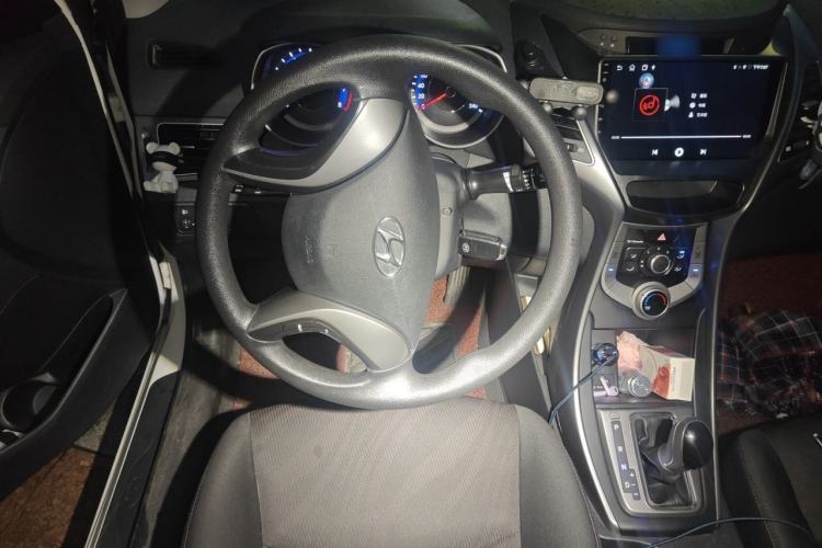 Used Hyundai Elantra (5th Generation / Langdong) 2016 1.6L Automatic Smart Version Steering Wheel
