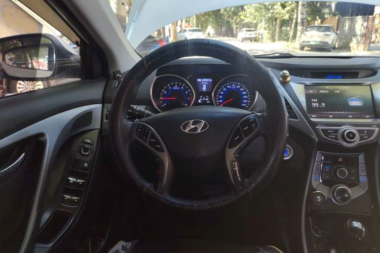 Used Hyundai Elantra (5th Generation / Langdong) 2016 1.6L Automatic Prestige Model Steering Wheel