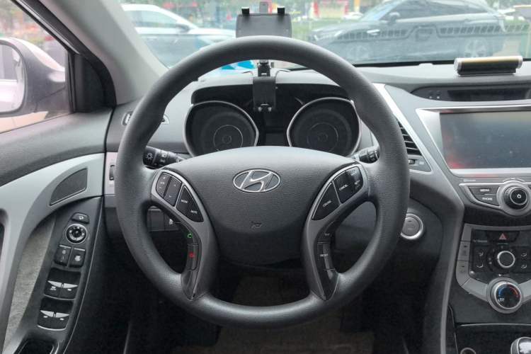 Used Hyundai Elantra (5th Generation / Langdong) 2016 1.6L Automatic Prestige Model Steering Wheel