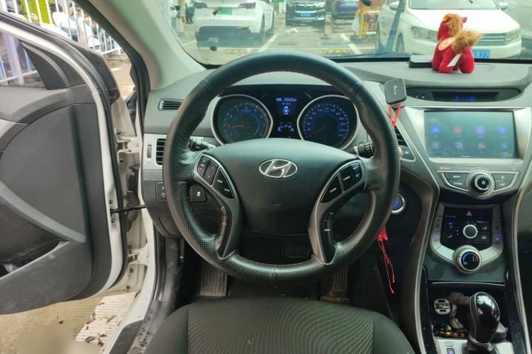 Used Hyundai Elantra (5th Generation / Langdong) 2016 1.6L Automatic Prestige Model Steering Wheel