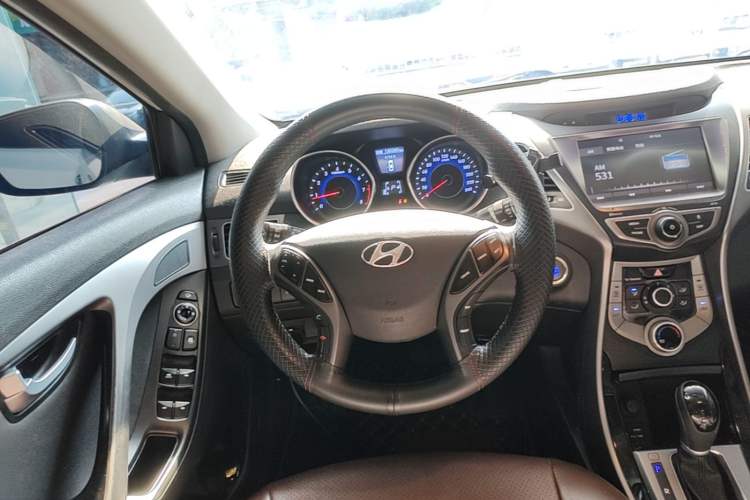 Used Hyundai Elantra (5th Generation / Langdong) 2016 1.6L Automatic Prestige Model Steering Wheel