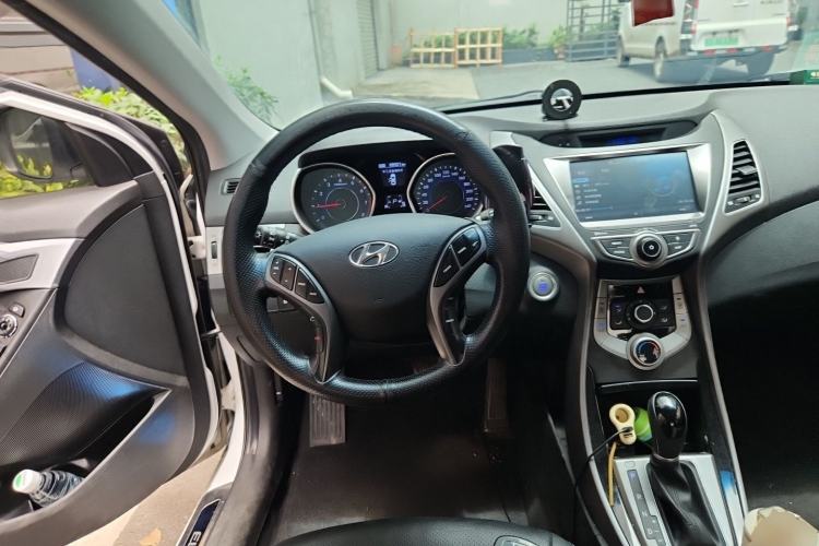 Used Hyundai Elantra (5th Generation / Langdong) 2016 1.6L Automatic Prestige Model Steering Wheel