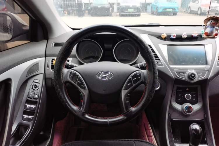 Used Hyundai Elantra (5th Generation / Langdong) 2016 1.6L Automatic Prestige Model Steering Wheel