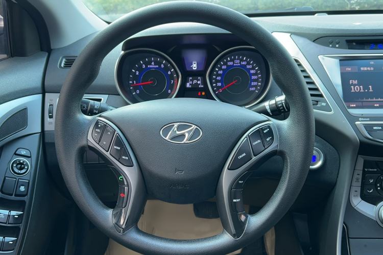 Used Hyundai Elantra (5th Generation / Langdong) 2016 1.6L Automatic Prestige Model Steering Wheel