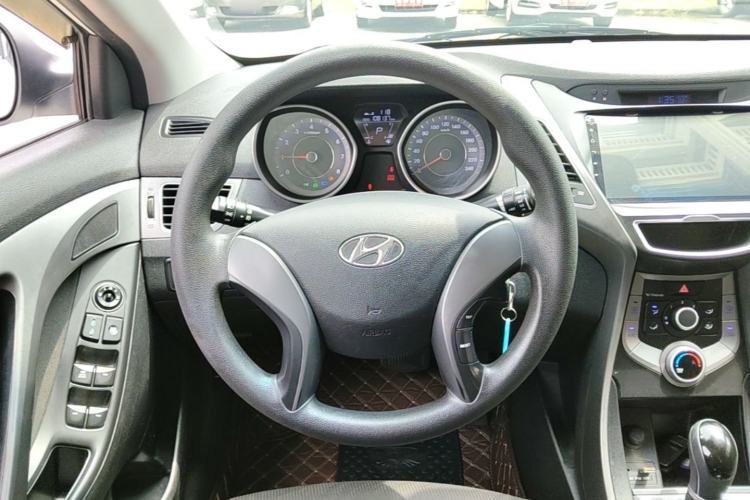 Used Hyundai Elantra (5th Generation / Langdong) 2016 1.6L Automatic Smart Version Steering Wheel