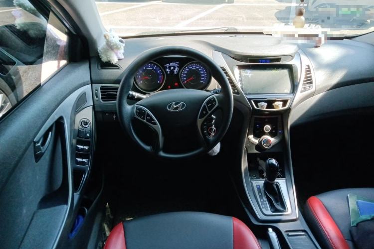 Used Hyundai Elantra (5th Generation / Langdong) 2016 1.6L Automatic Smart Version Steering Wheel