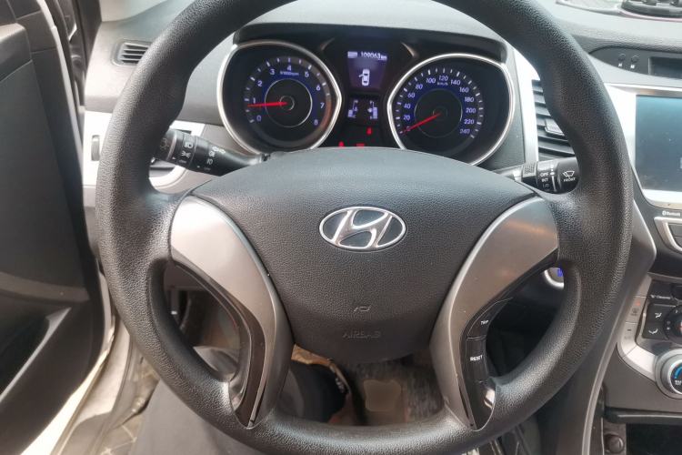 Used Hyundai Elantra (5th Generation / Langdong) 2016 1.6L Manual Luxury Model Steering Wheel