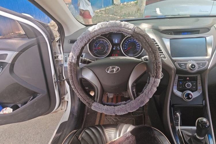 Used Hyundai Elantra (5th Generation / Langdong) 2016 1.6L Manual Luxury Model Steering Wheel
